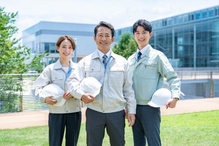 施工業者 自信に満ち溢れた人たち